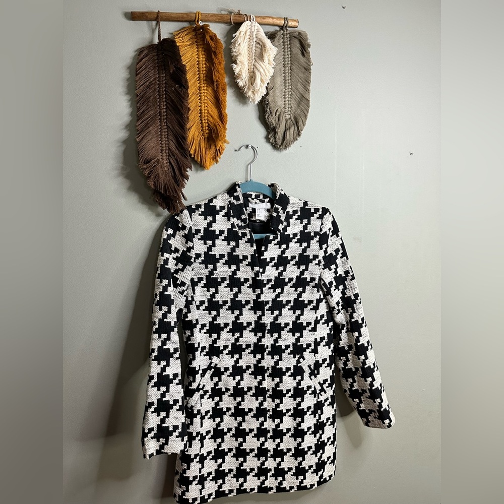 Black and White Oversized Blazer Jacket. Partially new